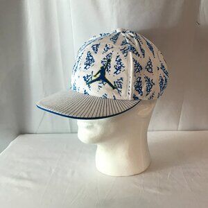 Jordan Vintage Flat Bill 7 1/2  L/XL Scrambled Design Two Tone Sport Cut Hat